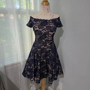 B Darlin Dress Women’s Juniors Size 5/6 ~ off the shoulder dress